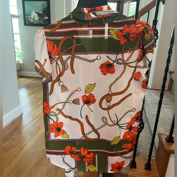 Floral Print Blouse - Picture 2 of 3